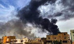عاجل : اندلاع مواجهات عنيفة بالمدرعات في مدينة عدن 